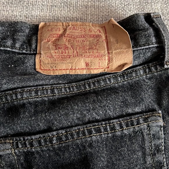 Distressed Levi’s 501 - Picture 4 of 4